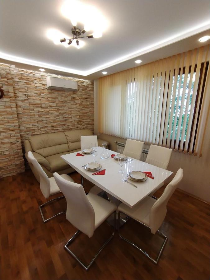 Апартамент Лукс Царевец-Център Veliko Tarnovo Exteriér fotografie